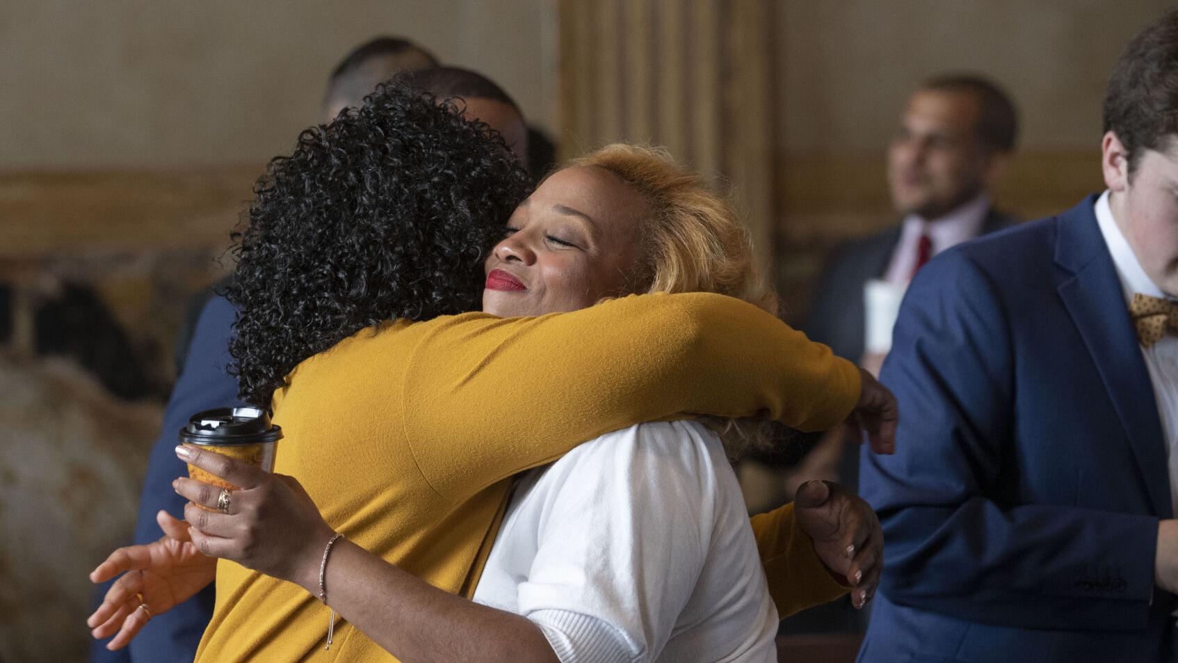 Legislation to prohibit discrimination based on hair style advances out of committee